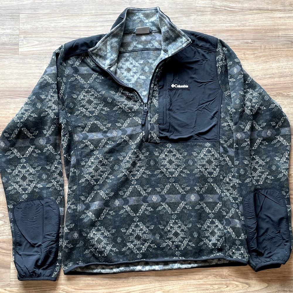 Large Patterned Columbia Quarter-Zip